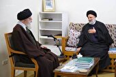 تصاویری از حجت‌الاسلام والمسلمین رئیسی و همراهان گرامی ایشان در کنار رهبر انقلاب