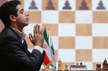 استاد بزرگ های شطرنج ایران و انگلیس روبروی هم