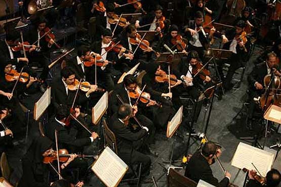 ارکستر ملی با صدای  معتمدی می‌نوازد