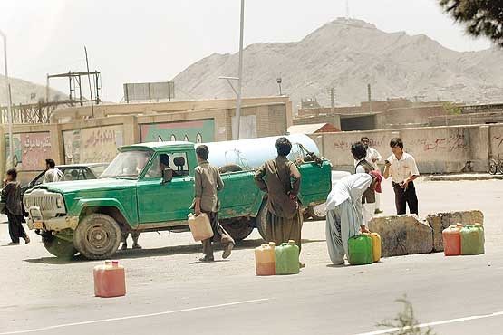 عرضه سوخت صادراتی به مرزنشینان در سیستان و بلوچستان