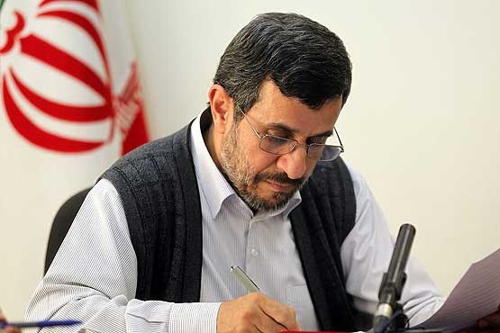 مواضع انتخاباتی مقامات مسئول ارتباطی به احمدی‌نژادندارد