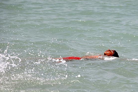 6 دانش آموز در آبهای خزر غرق شدند
