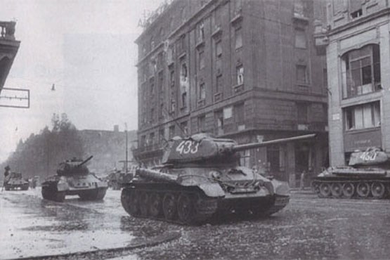 شوروی بهار 13 روزه بوداپست را خزان کرد