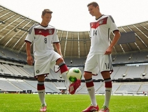 لباس آلمان در جام جهانی 2014 + عکس