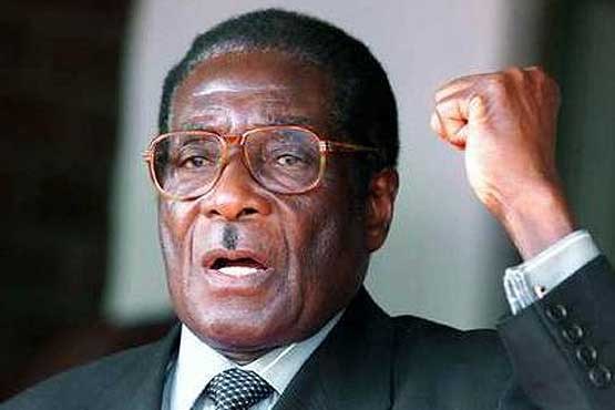 رابرت موگابه در انظار عمومی ظاهر شد