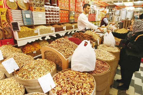 قیمت انواع آجیل در بازار شب عید