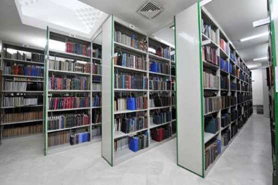 اهدای 2هزار نشریه تاریخی به کتابخانه آستان قدس رضوی