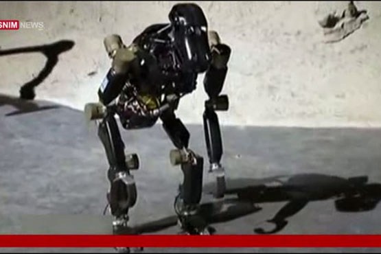 چارلی، نام روباتی شبیه میمون است که در آلمان ساخته شده است
