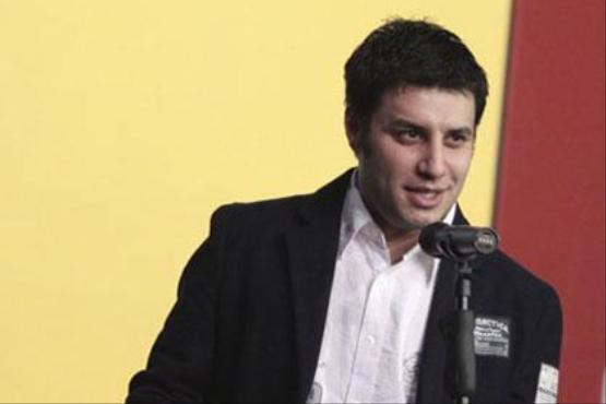 جواد عزتی، بازیگر حرفه ای نقش روحانیون