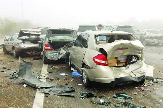 تصادف زنجیره ای 14 خودرو در ولنجک