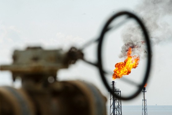 جلوافتادگی نفتی ایران از اعراب