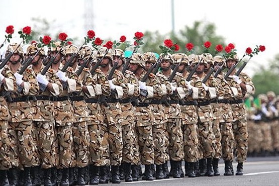 مراسم روز ارتش جمهوری اسلامی ایران آغاز شد