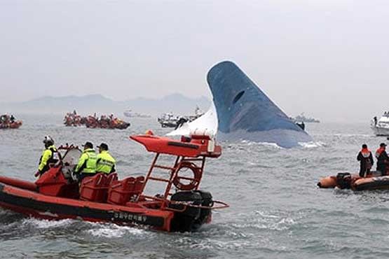 نجات ۱۶۴ کره‌ای از کشتی در حال غرق