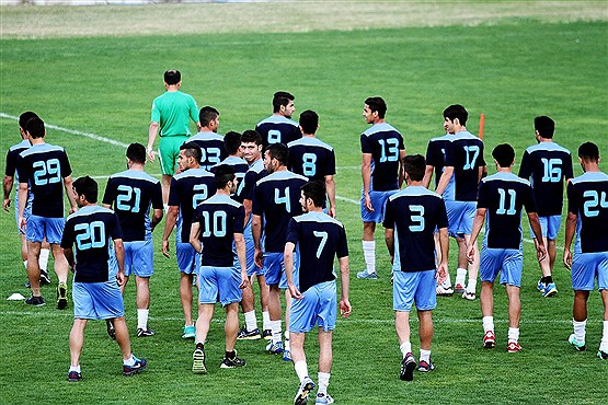ملی‌پوشان فوتبال ایران در پارک شیرها