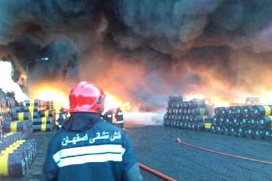 16 مصدوم در آتش‌سوزی شرکت نفت سپاهان  اصفهان