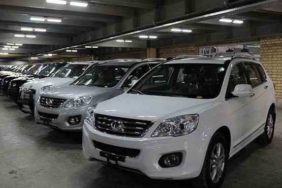 خودروهای وارداتی دپو شده در گمرک و مناطق آزاد ۱۴هزار دستگاه است