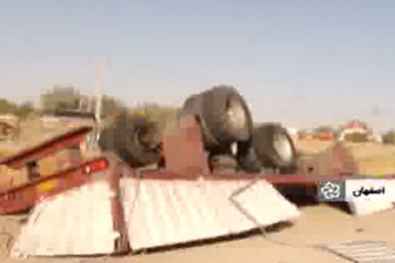 تصادف مرگبار ۲ تریلر در جاده اصفهان + فیلم
