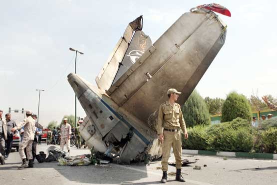 لاهوتی: در حادثه سقوط هواپیما قصور صورت گرفت