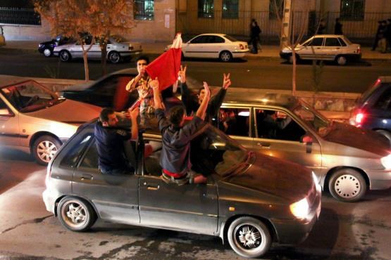 شادی های خیابانی پس از پیروزی پرسپولیس+[مجموعه عکس]