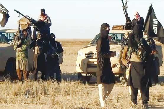 داعش 100 تروریست خارجی را اعدام کرد