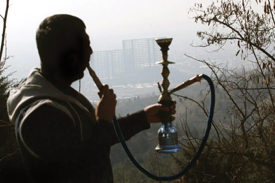 ۱۲ درصد ایرانی ها سیگار و قلیان دود می کنند
