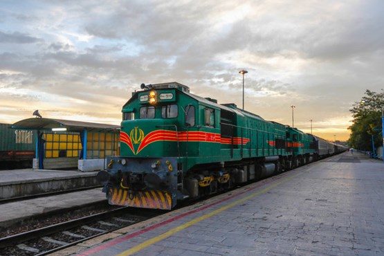 قطار، سال 94 به کرمانشاه می‎رسد