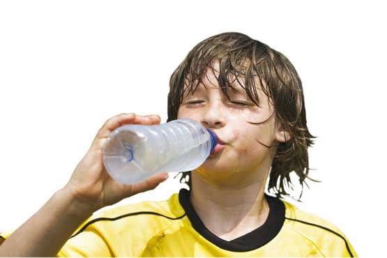 نوشیدن آب هنگام ورزش باعث کاهش وزن می‌شود
