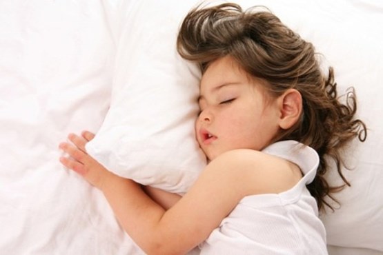 خرخر هنگام خواب در کودکان را جدی بگیرید