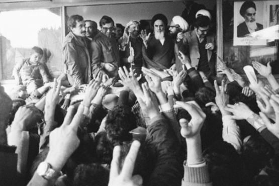 عرفات؛ اولین میهمان خارجی انقلاب + عکس