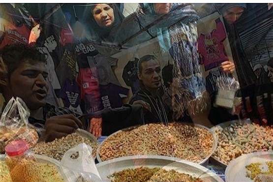 گشت و گذاری در بازار شب عید + فیلم