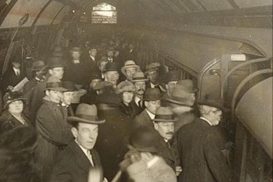 قدیمی‌ترین متروی جهان/ عکس