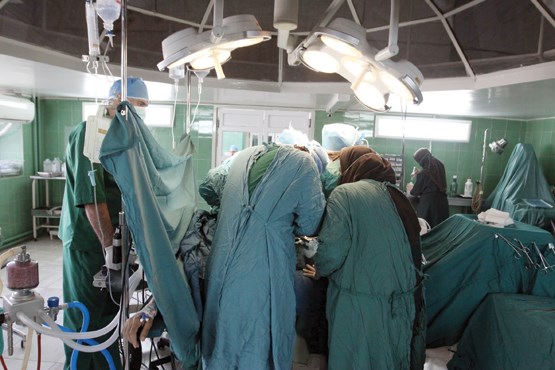 نخستین جراحی پیوند انگشت در مشهد انجام شد