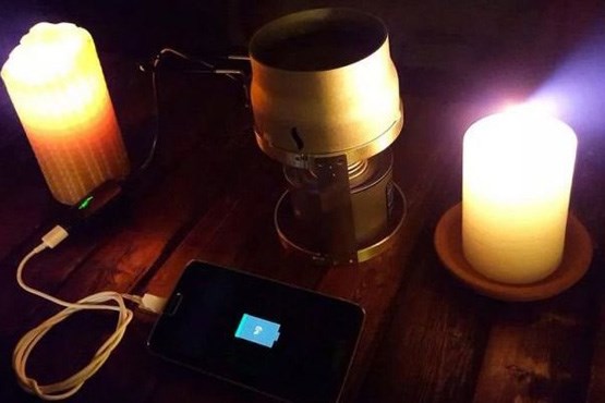 موبایل خود را با شمع شارژ کنید + عکس