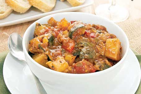 خوراک ایتالیایی مرغ و سبزیجات