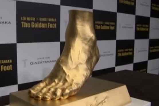 طلاساز ژاپنی پای مسی را طلا گرفت + فیلم
