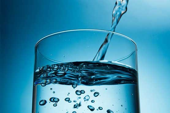 مصرف «آب سرد» در همه سنین مضر است