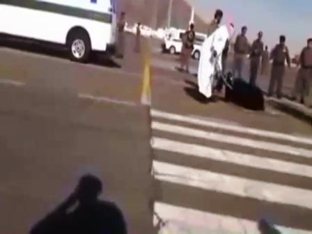 فیلم گردن زدن یک زن و یک مرد در عربستان + عکس