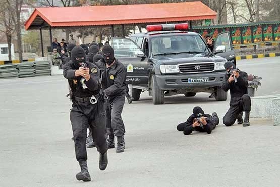 گروگان‌گیری مرد شیشه ای در خوزستان