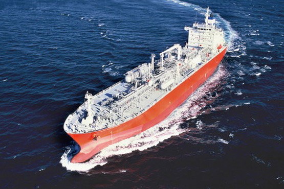 نخستین کشتی‌های نفتکش اروپایی وارد ایران شدند