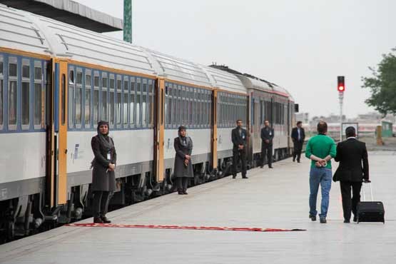 راه اندازی قطار مسافربری نخجوان - مشهد از ۹ دی/ +قیمت بلیط