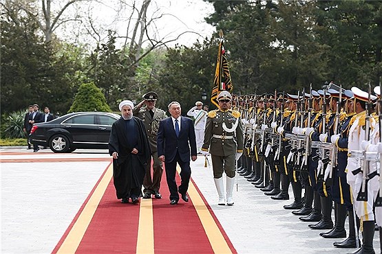 استقبال رسمی روحانی از رئیس‌جمهور قزاقستان