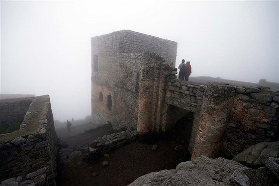 قلعه بابک در مه