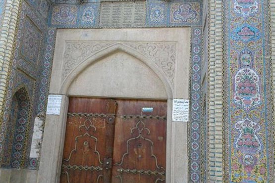 سرقت کاشی‌های مسجد نصیرالملک شیراز / دیروز کوبه و امروز کاشی