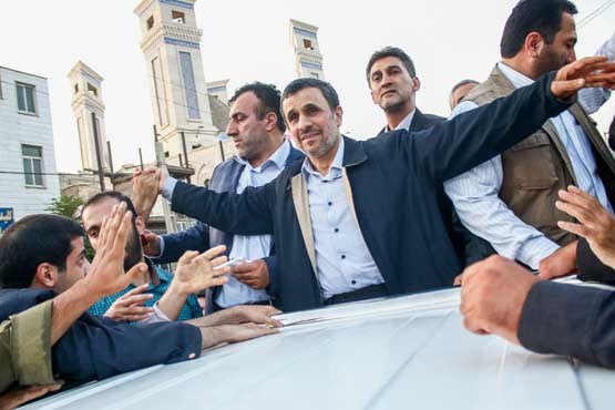 درگیری بین مخالفان و موافقان احمدی نژاد در ملارد