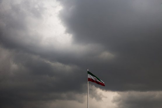 آسمان تهران در روز عاشورا نیمه ابری است