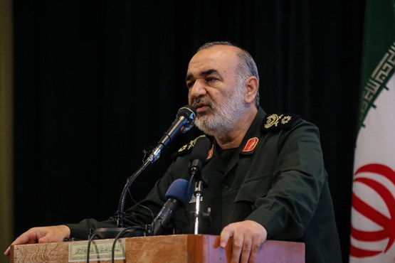 سردار سلامی: راهبرد امروز ما ایستادگی فعال و نه منفعل است