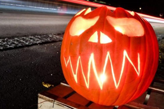 بازداشت مردی که با ظاهر داعشی در هالووین شرکت کرده بود