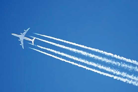 راز خط سفیدی که هواپیماها در آسمان می‌کشند