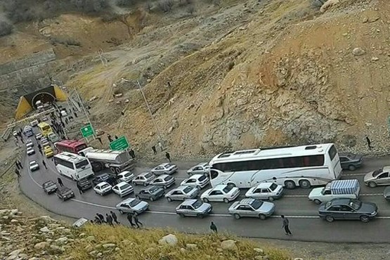 تردد کامیون از 20 آبان در محورهای منتهی به مهران ممنوع!