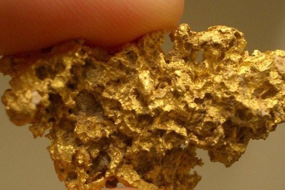 کشف 500 کیلوگرم سنگ طلای قاچاق در ورزقان